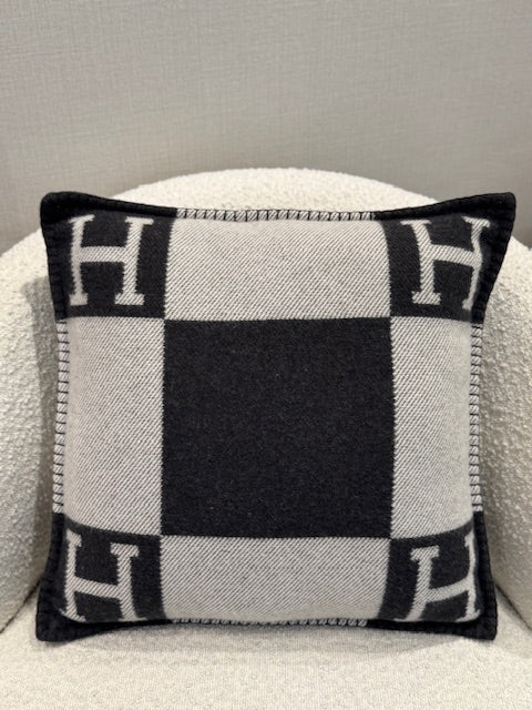 CUSHION AVALON GRIS FONCE SMALL