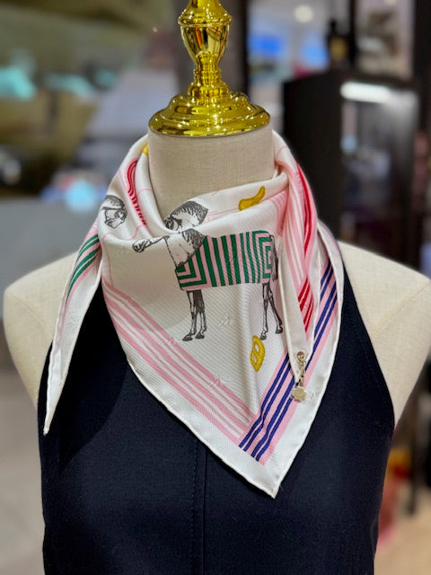70CM SILK SCARF TRIANGLE GARDE ROBE POP CHARM
