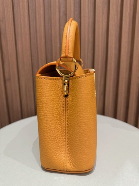 LV CAPUCINES MINI OCRE