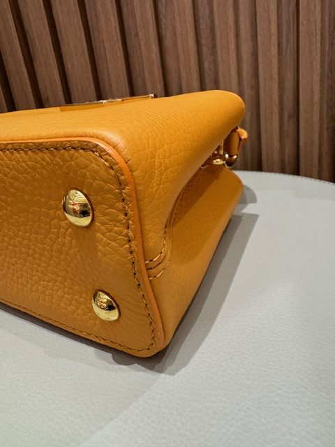 LV CAPUCINES MINI OCRE