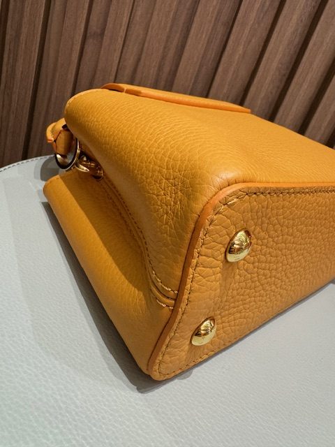 LV CAPUCINES MINI OCRE
