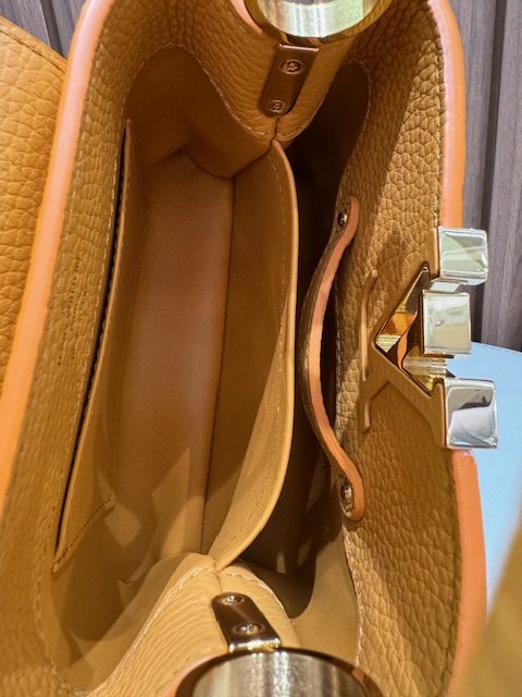 LV CAPUCINES MINI OCRE