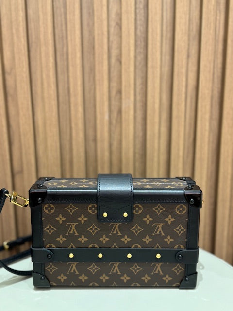 LV PETITE MALLE MONOGRAM