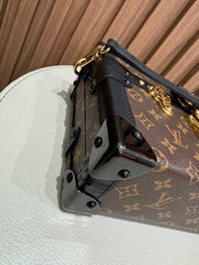 LV PETITE MALLE MONOGRAM