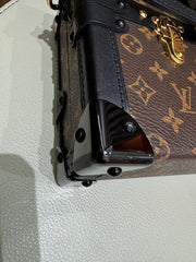 LV PETITE MALLE MONOGRAM