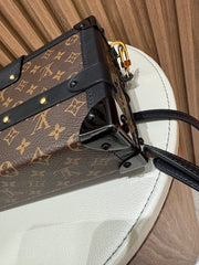 LV PETITE MALLE MONOGRAM