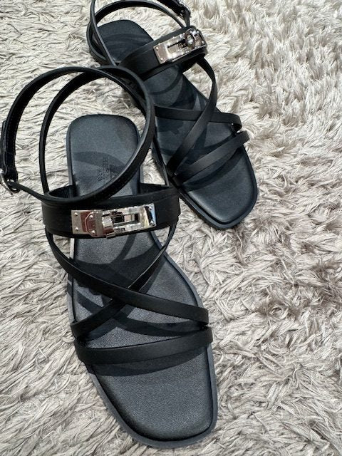 SANDAL JUNE