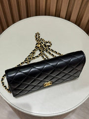 WALLET ON CHAIN PEARL CRUSH