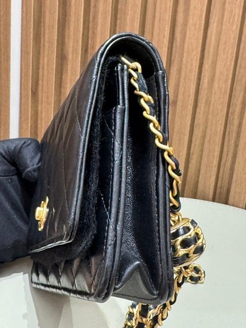 WALLET ON CHAIN PEARL CRUSH