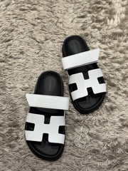 SANDAL CHYPRE