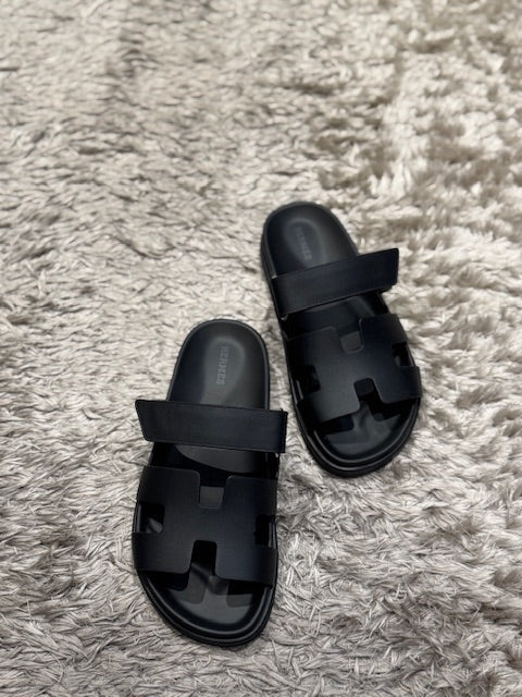 SANDAL CHYPRE