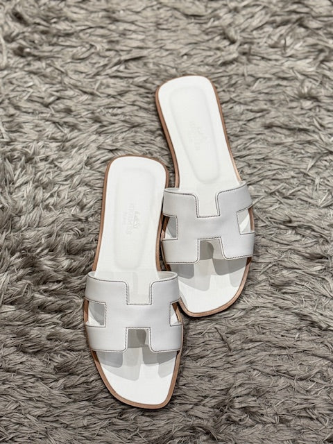 SANDAL ORAN